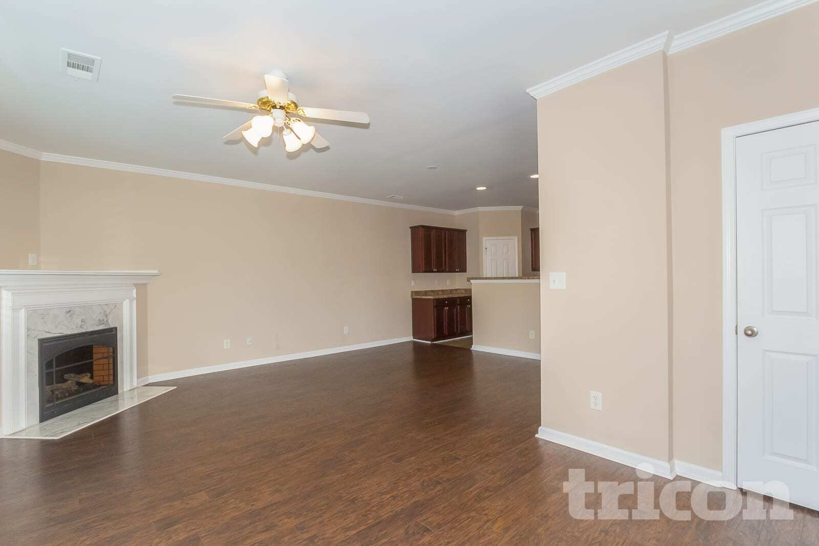 Building Photo - 3364 Estes Dr