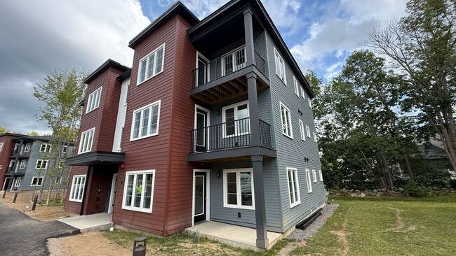 Building Photo - The Preserve-Only First Month’s Rent and S...