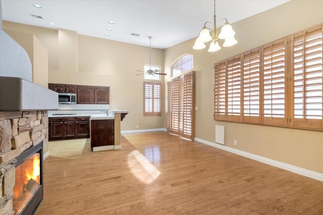 Building Photo - Great Single Story Summerlin Area Pool Home