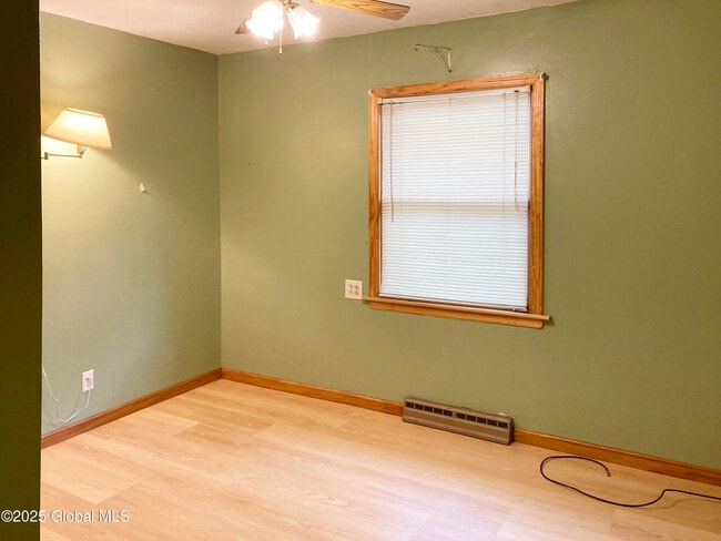 Building Photo - 11 Keyes St