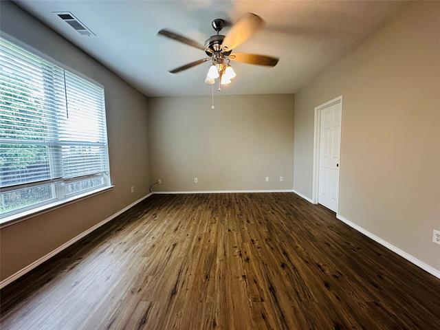 Building Photo - 7233 Lindentree Ln