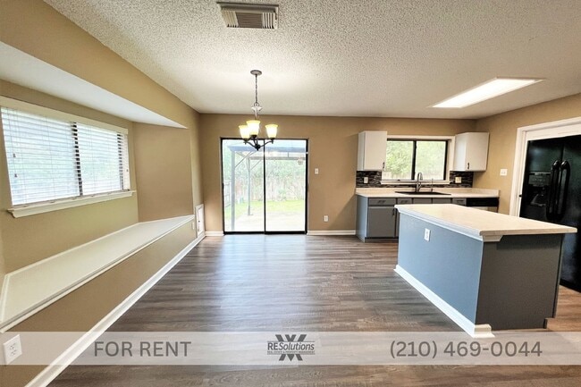 Building Photo - 4535 Oakfield Way