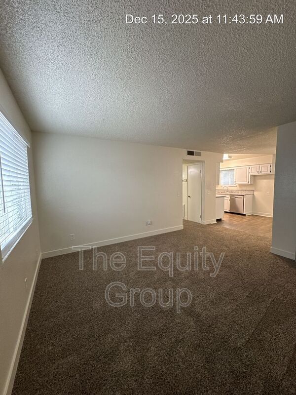 Building Photo - 809 Monarch Cir