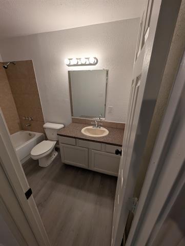 Building Photo - 4918 Harwood St