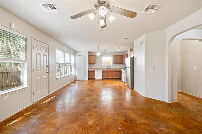 Building Photo - 7101 Thannas Way