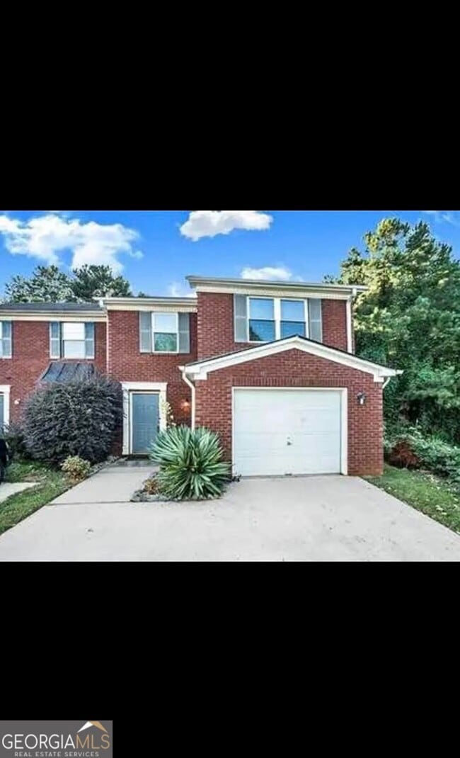 Building Photo - 5563 Windfall Ln