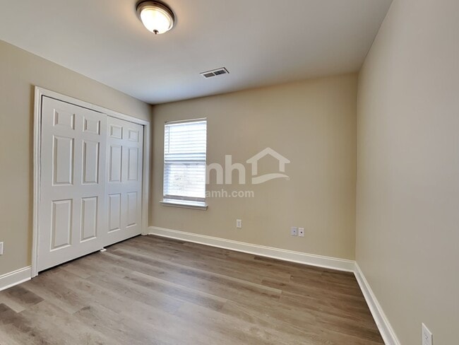 Building Photo - 123 Diploma Dr