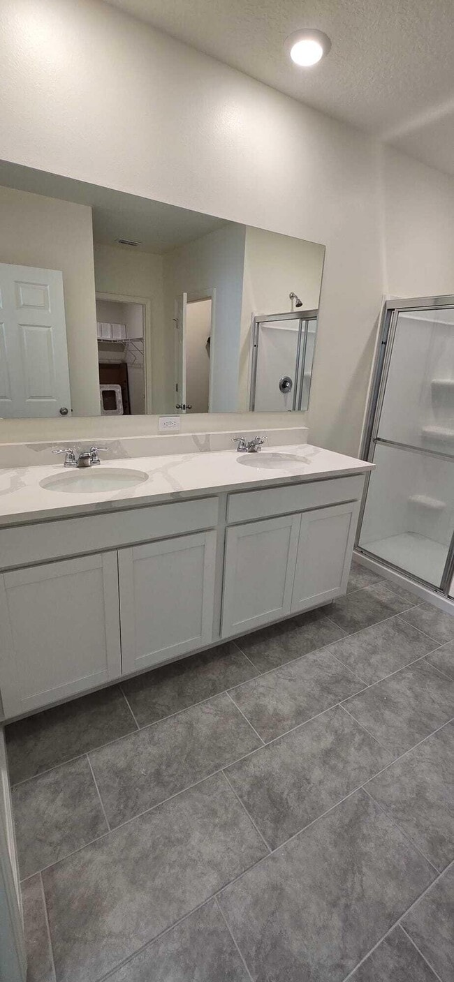 Building Photo - 528 Seafoam Cir