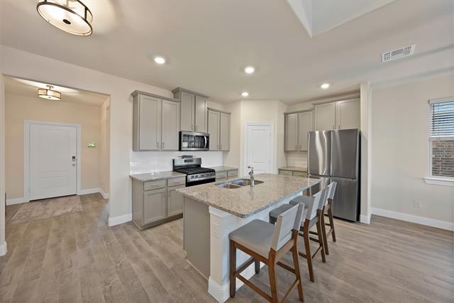 Building Photo - 11021 Canyon Mine Dr