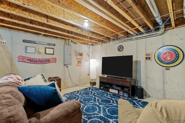 Building Photo - 757 Fox Creek Dr