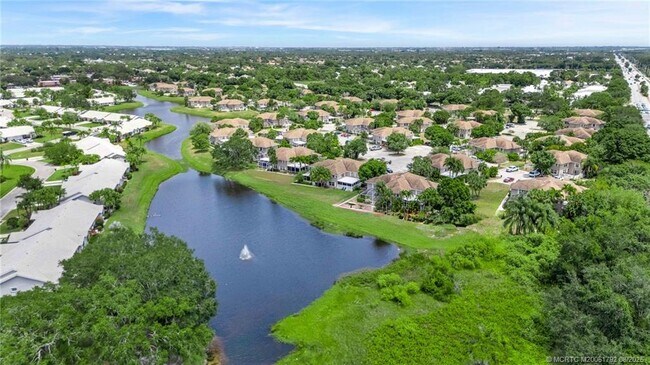 Building Photo - 3273 SW Sunset Trace Cir