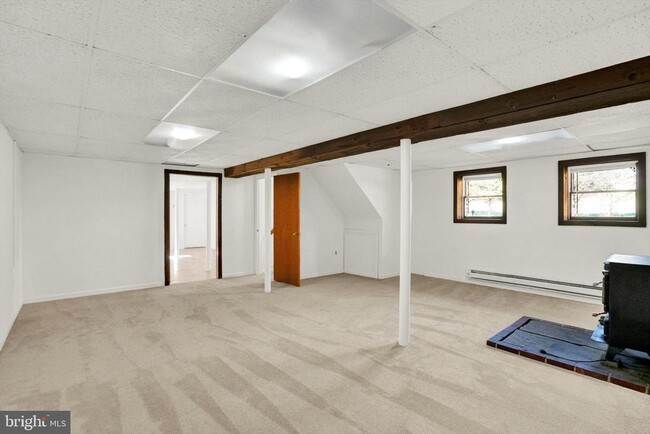 Building Photo - 5400 Curly Hill Rd