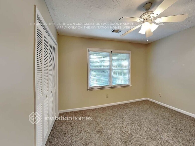 Building Photo - 4524 Queen Anne Ct SE