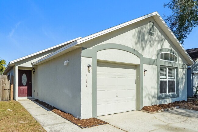 Building Photo - 10103 Richardson Ct