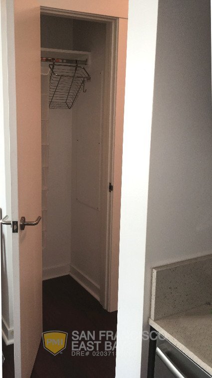 Building Photo - Luxurious SOMA Grand Condo: 3 Bed / 2 Bath...