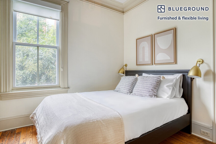 Building Photo - 1503 Vermont Ave NW