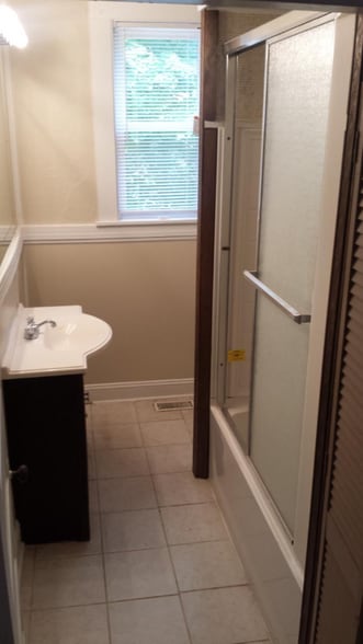 Building Photo - 350 Margrave Dr