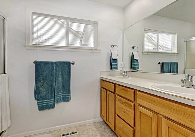 Building Photo - Bristol Heights Beauty: Single-Level 3-Car Garage Home with Private Backyard