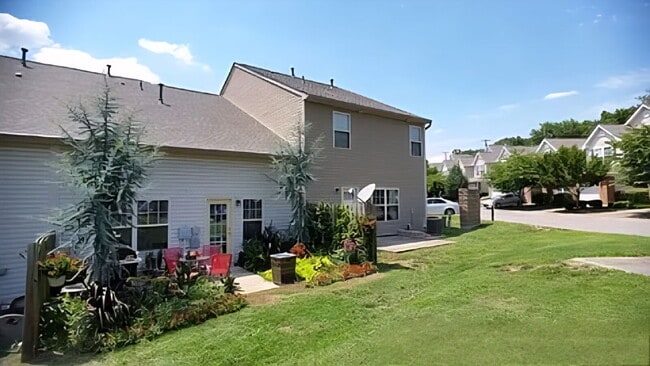 Building Photo - 2716 Nashboro Blvd