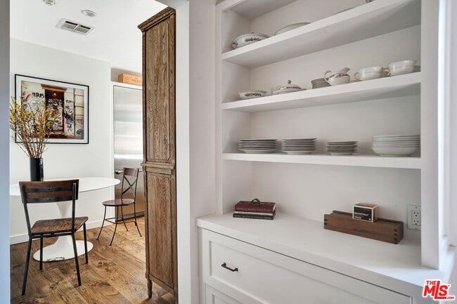 Building Photo - 3531 Wonder View Dr