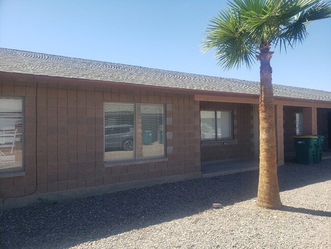 Building Photo - N Sunshine Blvd