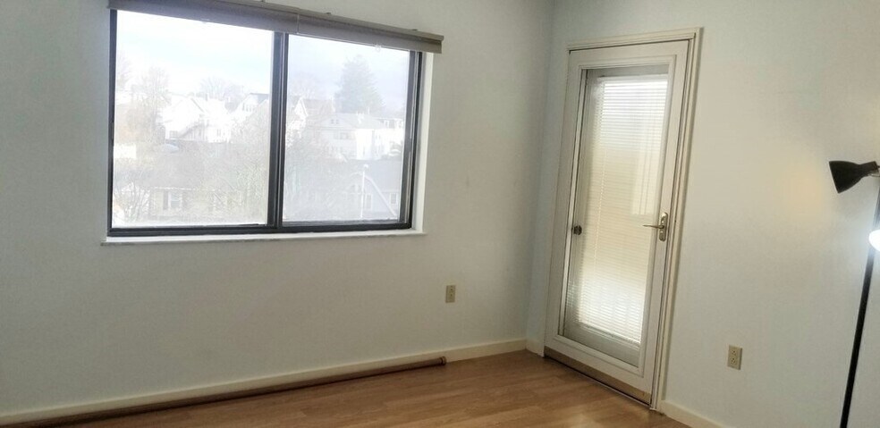 Building Photo - 90 Quincy Shore Dr