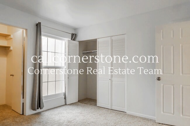 Building Photo - 3510 Parkmoor Village Dr