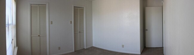 Building Photo - 1704 Bundrant Dr