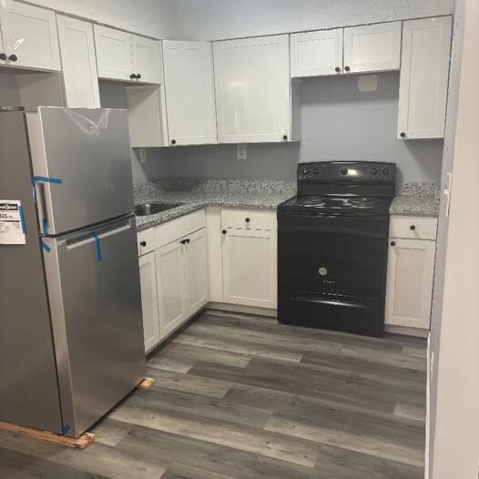 Building Photo - 901 Shallowford Rd