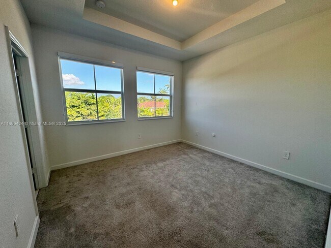 Building Photo - 26459 SW 149th Ave