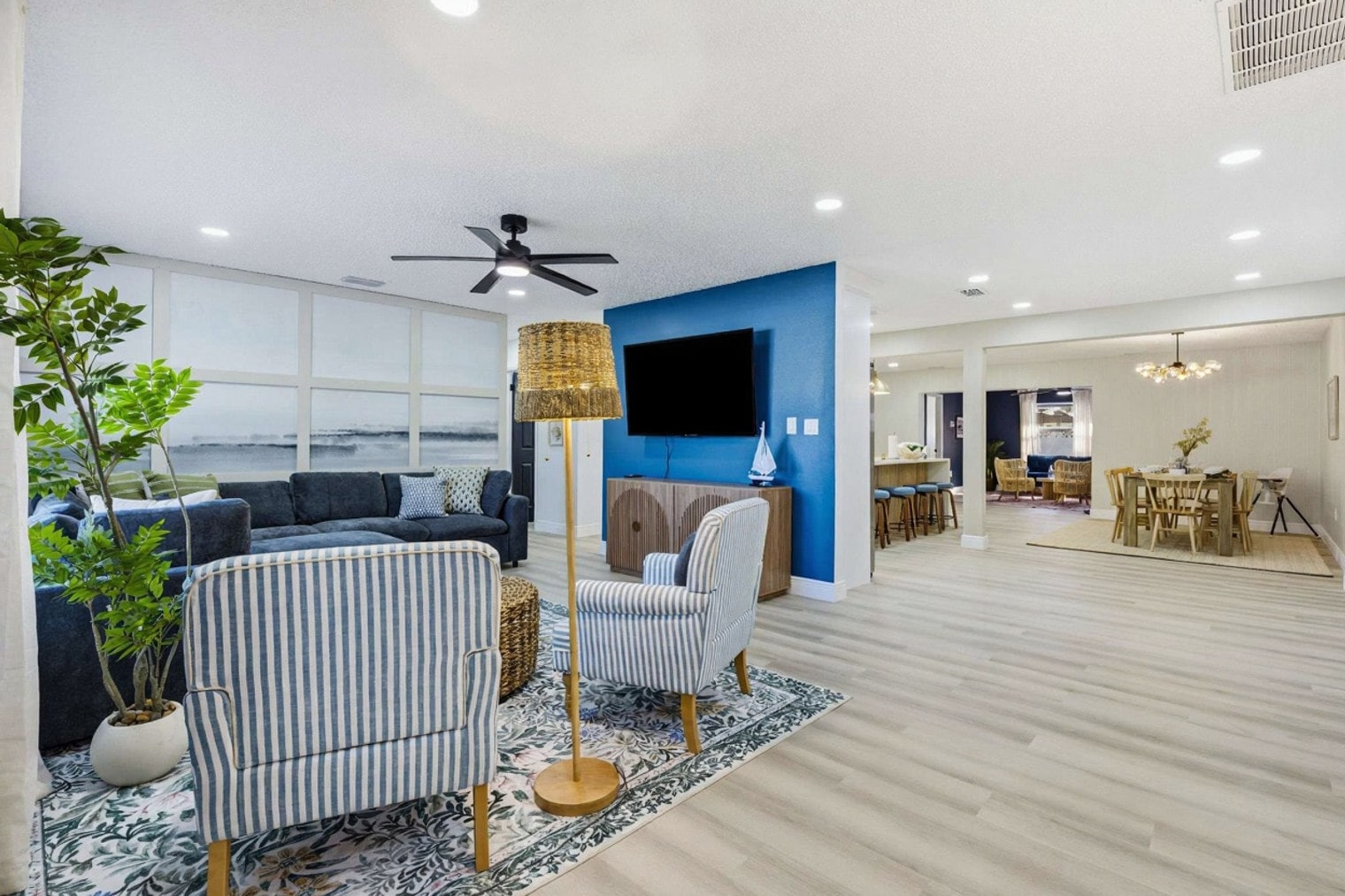 Building Photo - 4907 21st Ave W