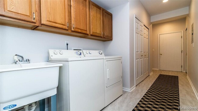 Building Photo - 3106 Chesapeake Cir