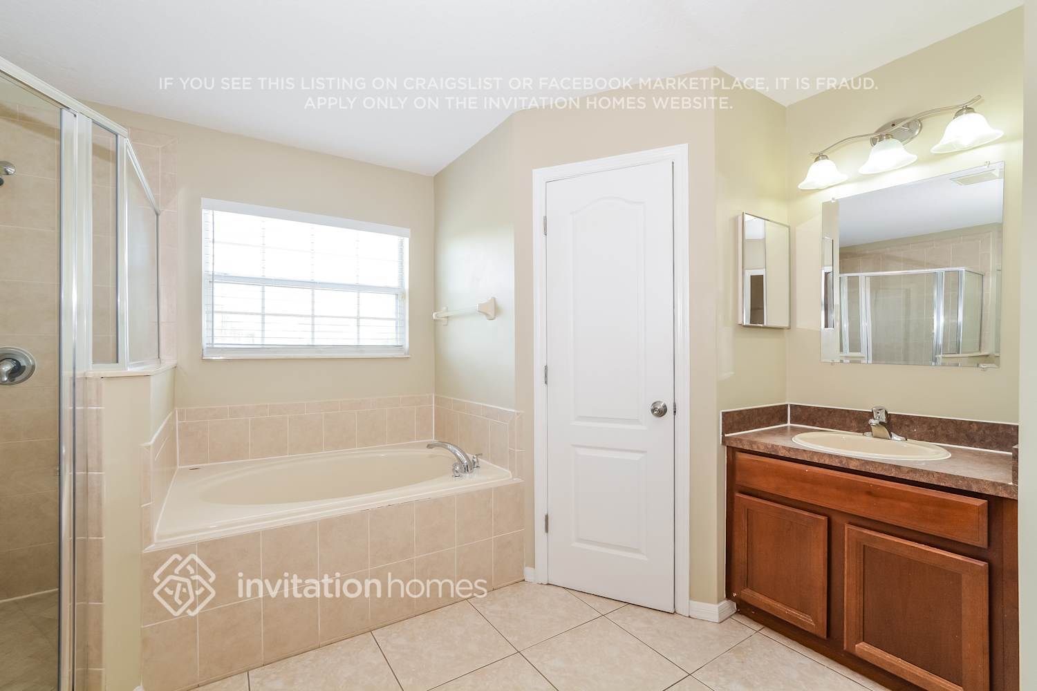 Building Photo - 16526 Deer Chase Loop