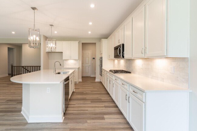 Building Photo - 5852 Stillwater Ln