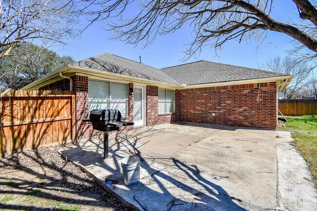 Building Photo - 14703 Concord Grove