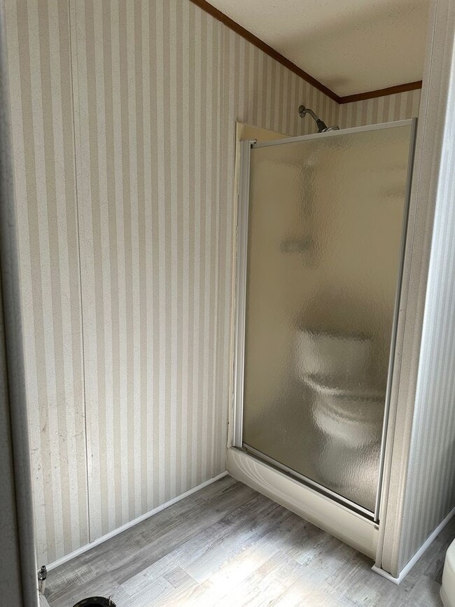 Building Photo - Centrally Located 3 BD 2 BA Modular Home