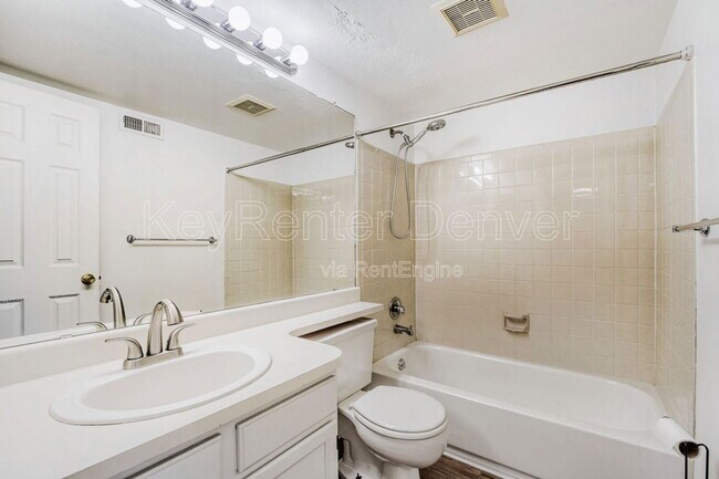 Building Photo - 13704 E Lehigh Ave