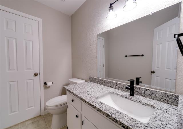 Building Photo - 6824 Trail Lake Dr