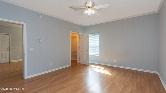 Building Photo - 3237 Mayflower St