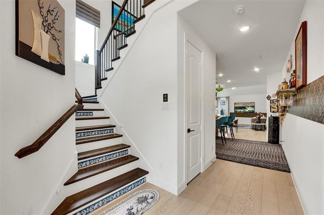 Building Photo - 3201 Casablanca St