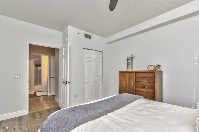 Building Photo - 1225 Reserve Way