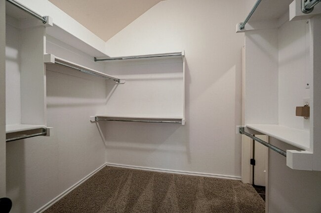 Building Photo - 3900 Sierra Vista Way