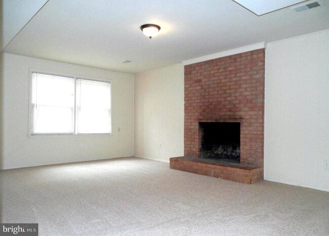 Building Photo - 6918 Ashbury Dr