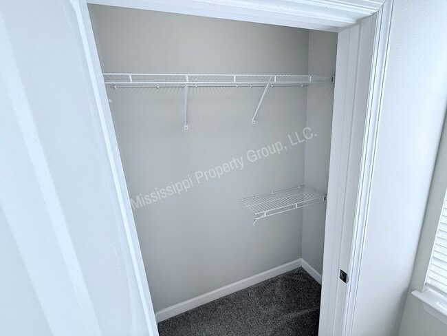 Building Photo - 2BD/2BA FOR RENT