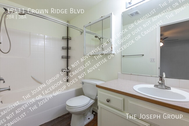 Building Photo - 19411 Crown Ridge Blvd