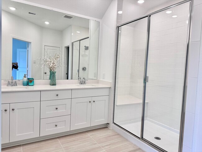 Building Photo - 13802 Windward Mist Dr