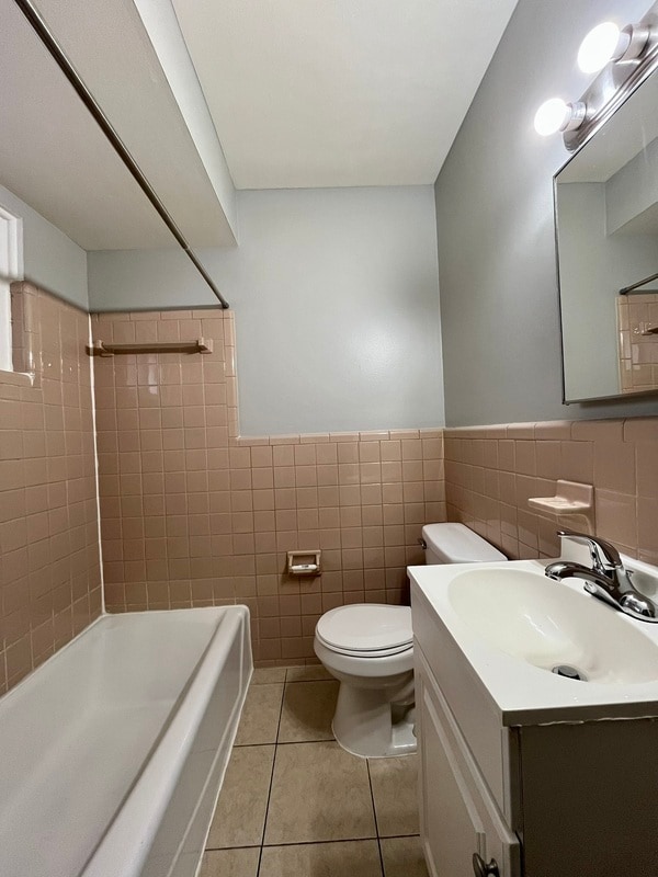 Building Photo - 1454 Goddard Rd