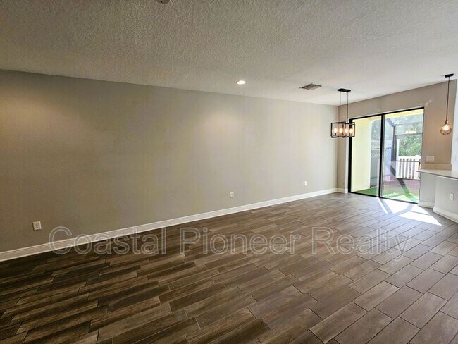 Building Photo - 30219 Southwell Ln