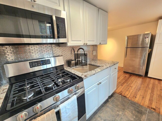 Building Photo - WASHINGTON AVENUE