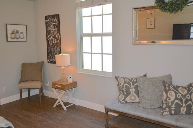 Building Photo - 3384 W Community Dr